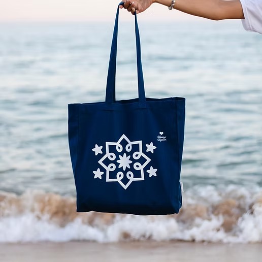 008ada_2c6907ed09a2463da7b9001cca38566f~mv2