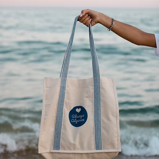 008ada_c114f7c1a32e4e80946f1c8376a9c206~mv2